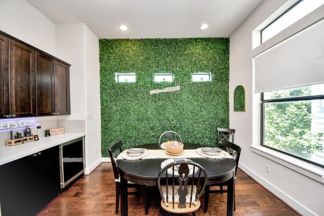 1303 Live Oak Street, Houston, TX 77003