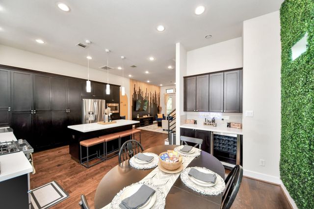 1303 Live Oak Street, Houston, TX 77003