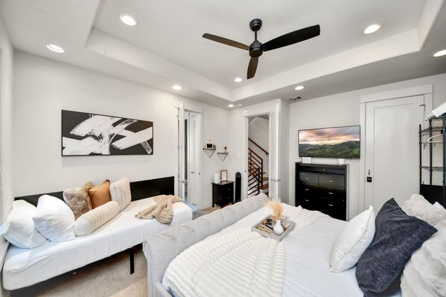 1303 Live Oak Street, Houston, TX 77003