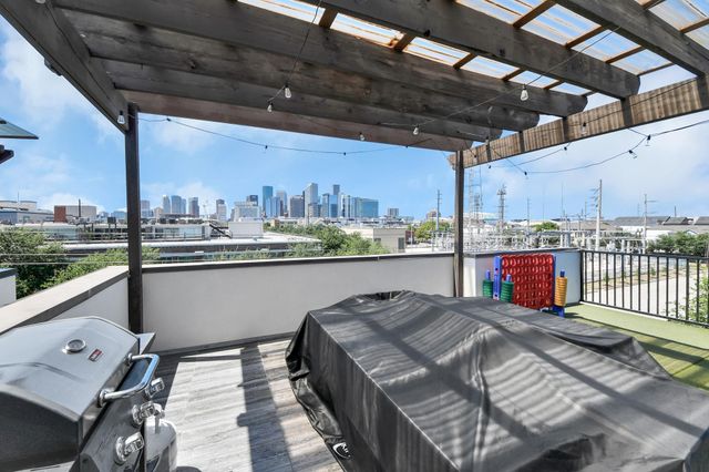 1303 Live Oak Street, Houston, TX 77003