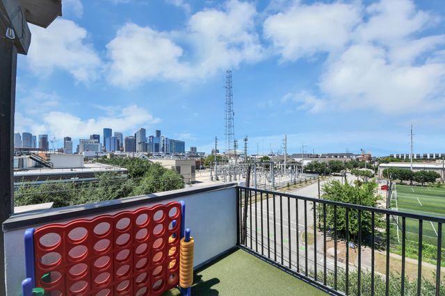 1303 Live Oak Street, Houston, TX 77003