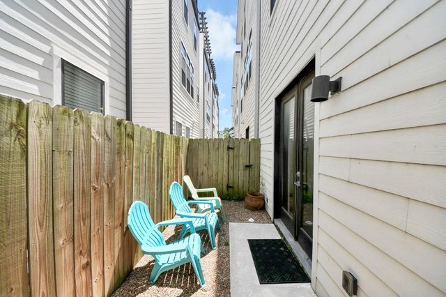 1303 Live Oak Street, Houston, TX 77003