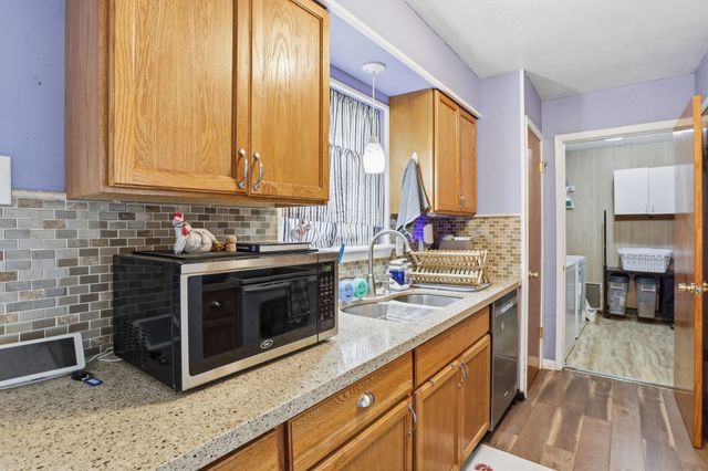 1813 Arkansas Street, Gainesville, TX 76240