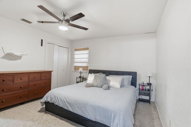 1813 Arkansas Street, Gainesville, TX 76240