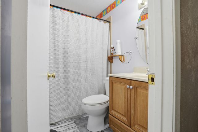 1813 Arkansas Street, Gainesville, TX 76240