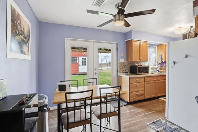 1813 Arkansas Street, Gainesville, TX 76240