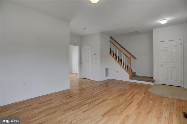 1914 ASHLEY DR, Chambersburg, PA 17201