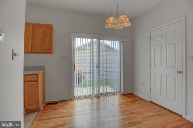 1914 ASHLEY DR, Chambersburg, PA 17201