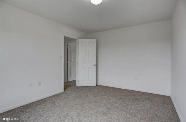 1914 ASHLEY DR, Chambersburg, PA 17201