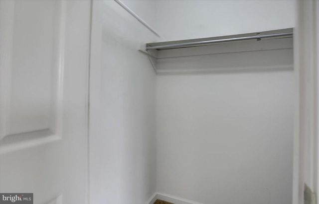 1914 ASHLEY DR, Chambersburg, PA 17201