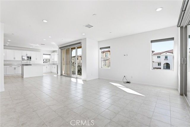 201 Mountain Sage, Lake Forest (el Toro), CA 92610