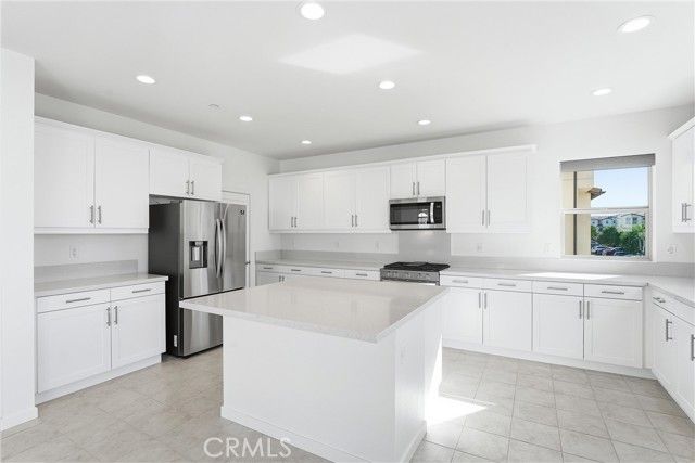 201 Mountain Sage, Lake Forest (el Toro), CA 92610