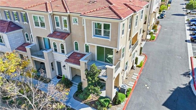 201 Mountain Sage, Lake Forest (el Toro), CA 92610