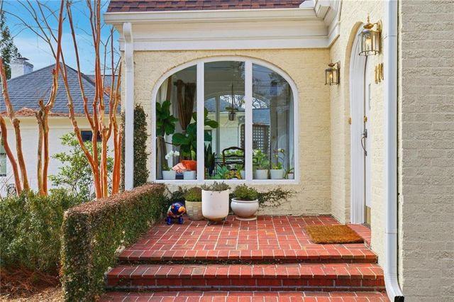 110 Peachtree Hills NE Avenue, Atlanta, GA 30305