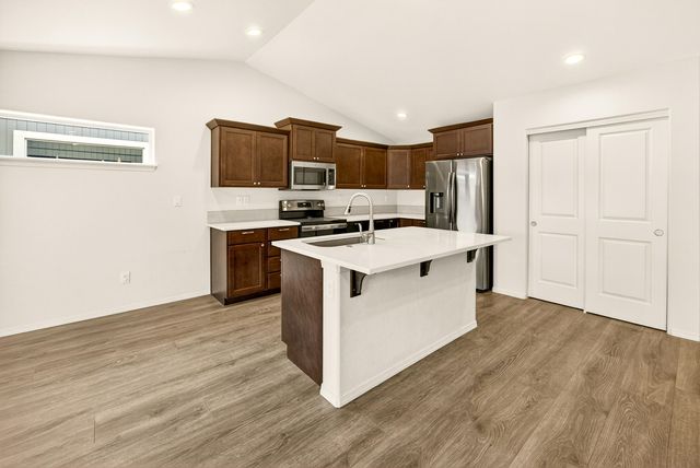 3665 Durst Street, Medford, OR 97504