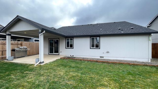 3665 Durst Street, Medford, OR 97504