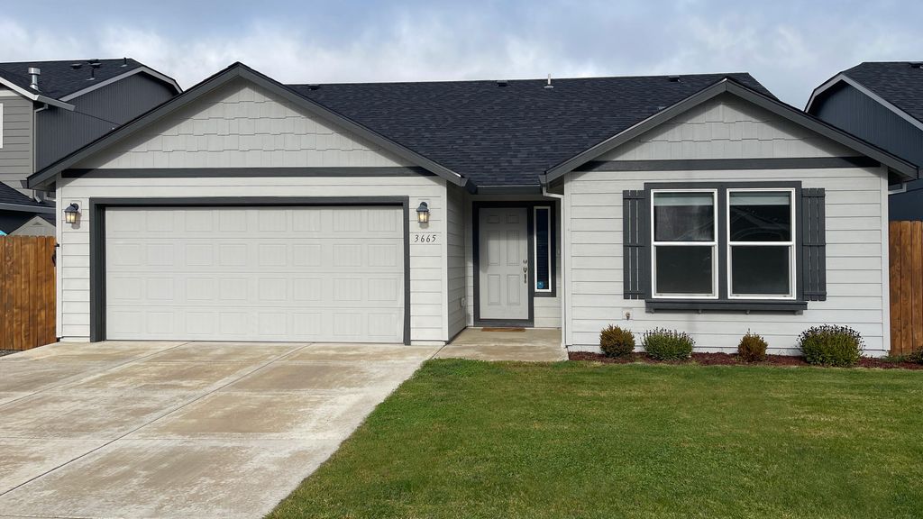 3665 Durst Street, Medford, OR 97504