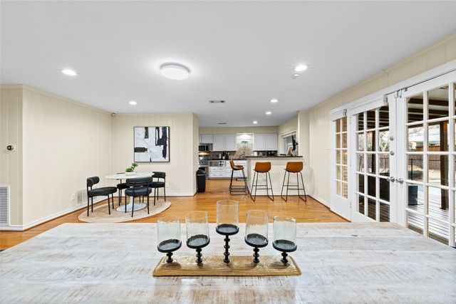 6806 ROYAL Lane, Dallas, TX 75230