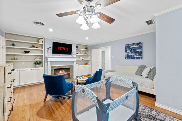 6806 ROYAL Lane, Dallas, TX 75230