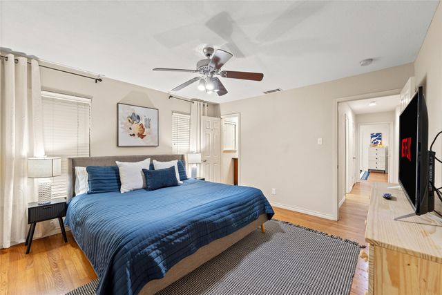 6806 ROYAL Lane, Dallas, TX 75230