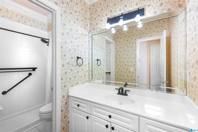 408 ROCKPORT LANE, Hoover, AL 35242