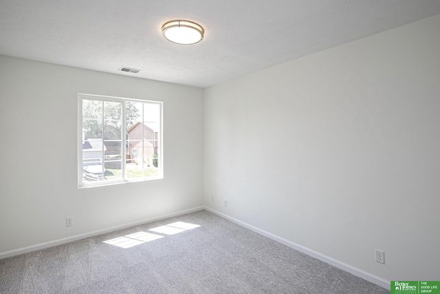 4815 N 162 Street, Omaha, NE 68116