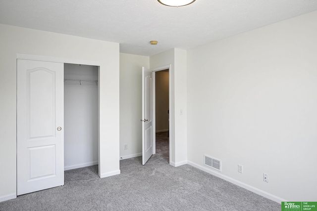 4815 N 162 Street, Omaha, NE 68116