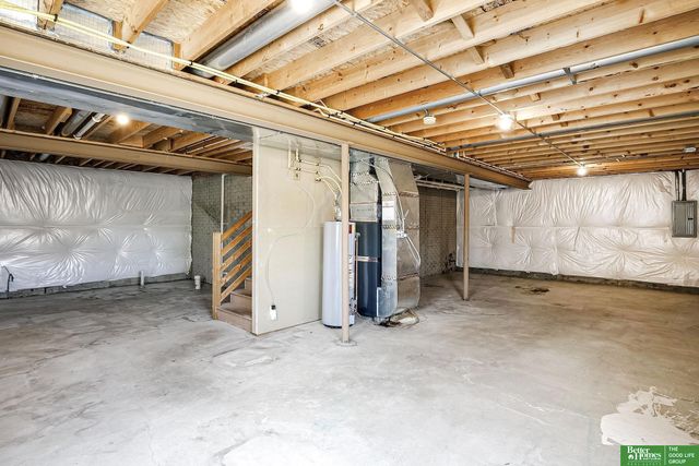 4815 N 162 Street, Omaha, NE 68116