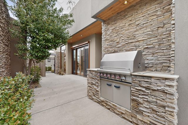 6232 Ghost Flower Trail NE, Albuquerque, NM 87111
