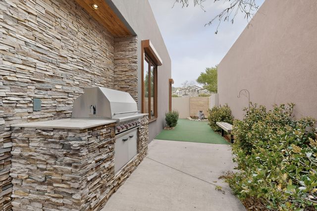 6232 Ghost Flower Trail NE, Albuquerque, NM 87111