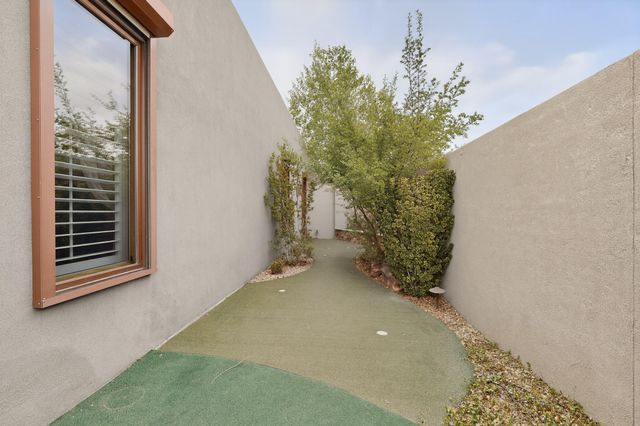 6232 Ghost Flower Trail NE, Albuquerque, NM 87111