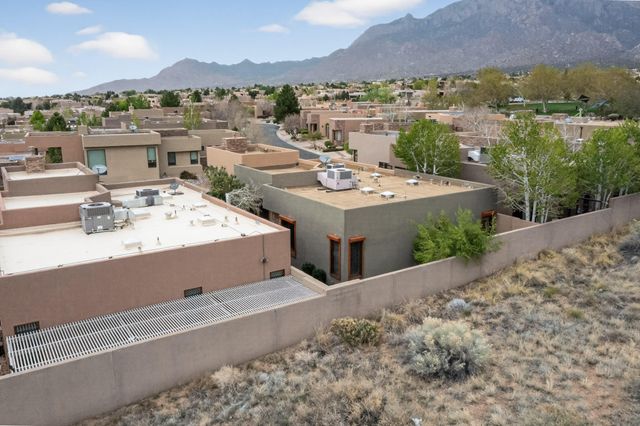 6232 Ghost Flower Trail NE, Albuquerque, NM 87111