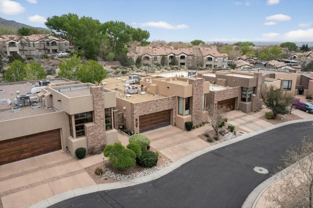 6232 Ghost Flower Trail NE, Albuquerque, NM 87111