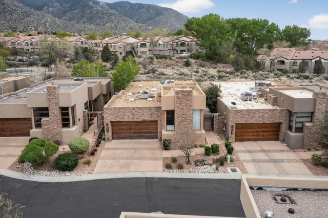 6232 Ghost Flower Trail NE, Albuquerque, NM 87111