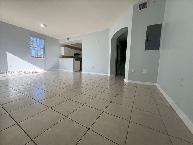 8814 W Flagler St 218, Miami, FL 33174