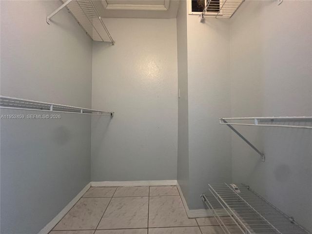 8814 W Flagler St 218, Miami, FL 33174