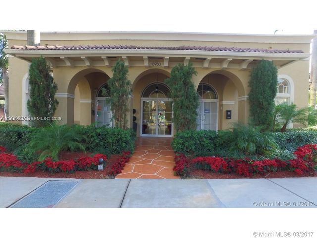 8814 W Flagler St 218, Miami, FL 33174