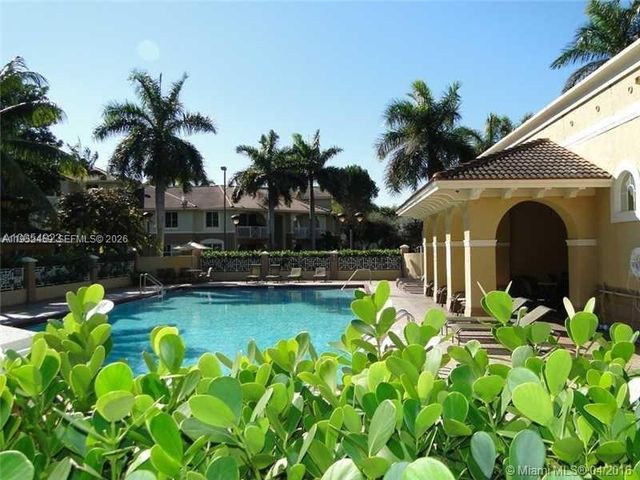 8814 W Flagler St 218, Miami, FL 33174