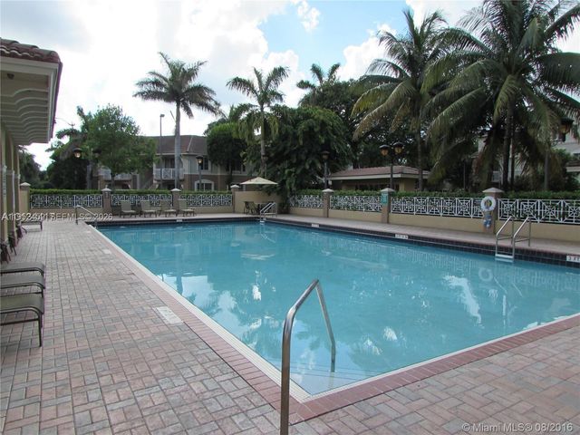 8814 W Flagler St 218, Miami, FL 33174