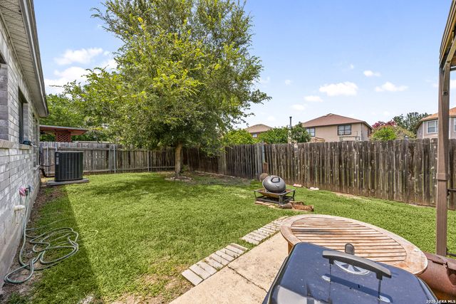 1073 Stone Trl, New Braunfels, TX 78130