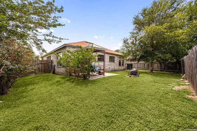1073 Stone Trl, New Braunfels, TX 78130