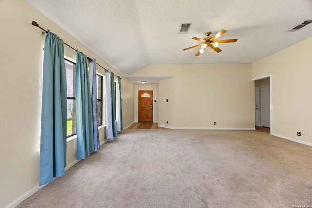 1073 Stone Trl, New Braunfels, TX 78130