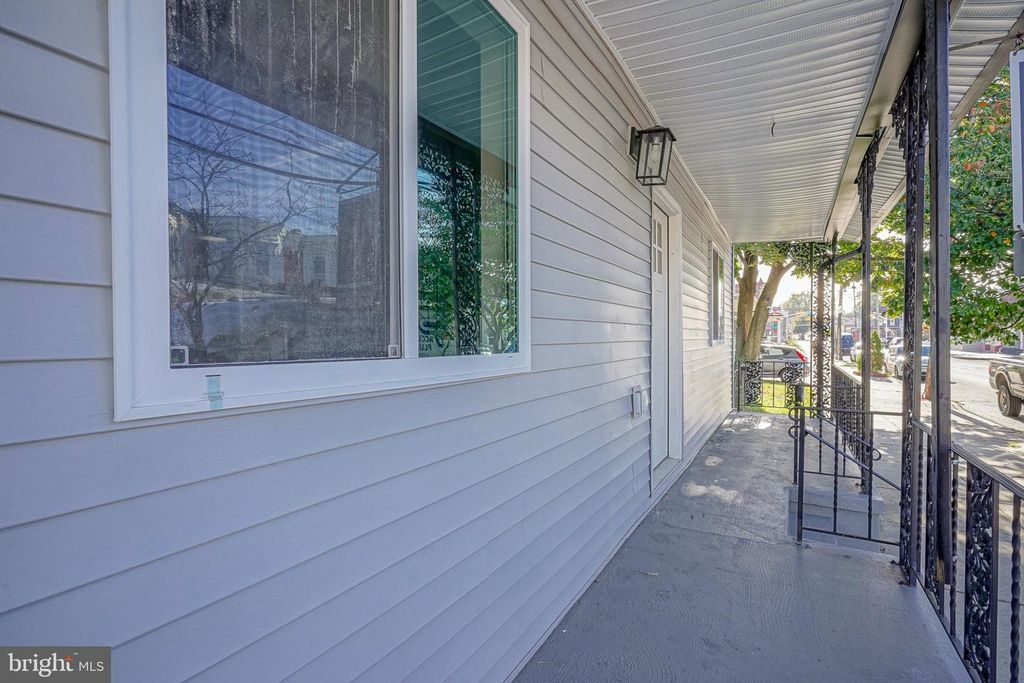 613 MARKET ST, GLOUCESTER CITY, NJ 08030 — photo 2