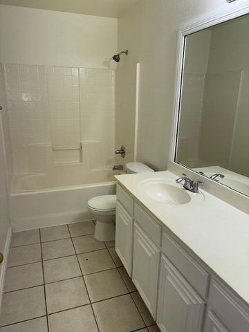 557 Marybeth Drive, Burleson, TX 76028