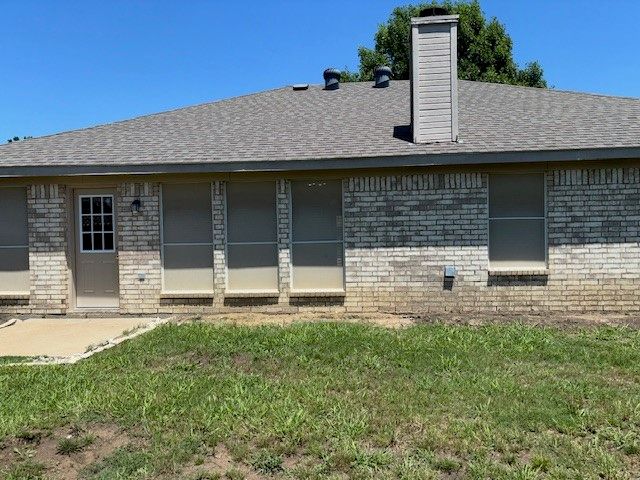 557 Marybeth Drive, Burleson, TX 76028