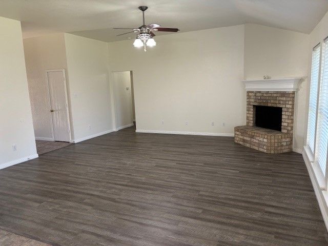 557 Marybeth Drive, Burleson, TX 76028