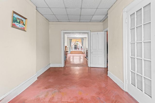 16 Virginia Place, New York City, NY 11213