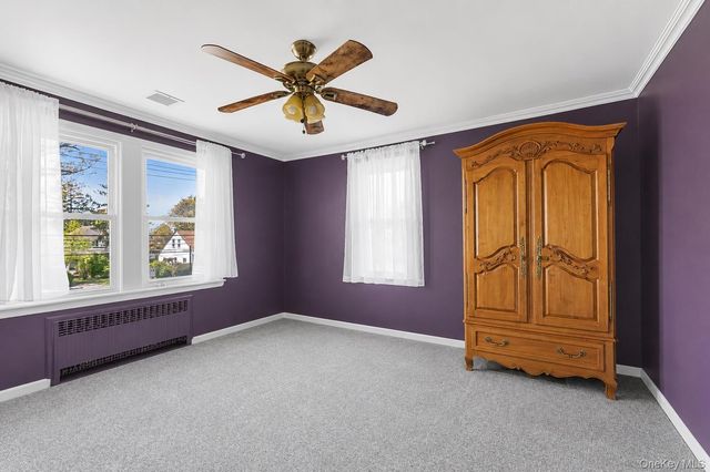 725 Scranton Avenue, East Rockaway, NY 11518