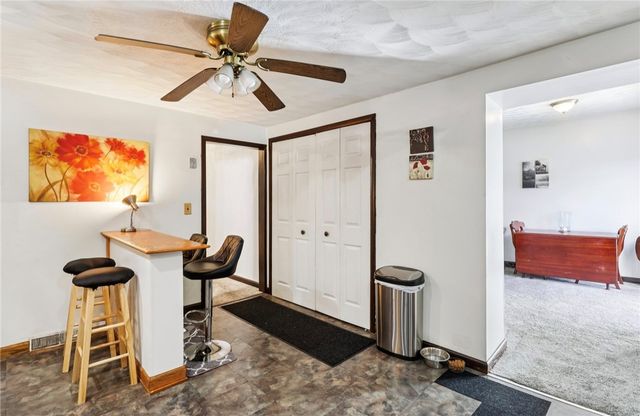 349 Franklin Ave, Applewold Boro, PA 16201