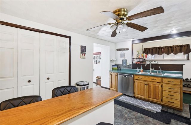 349 Franklin Ave, Applewold Boro, PA 16201